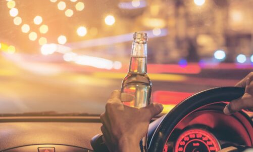 Skandaliczne zachowanie pijanego kierowcy w Działoszynie